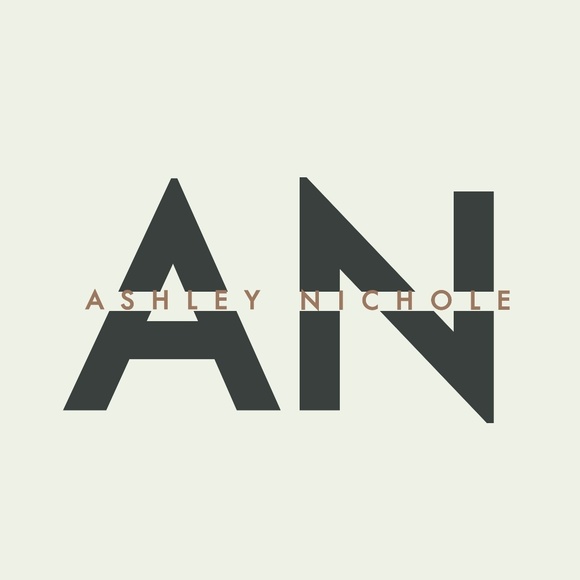 _ash_nichole_
